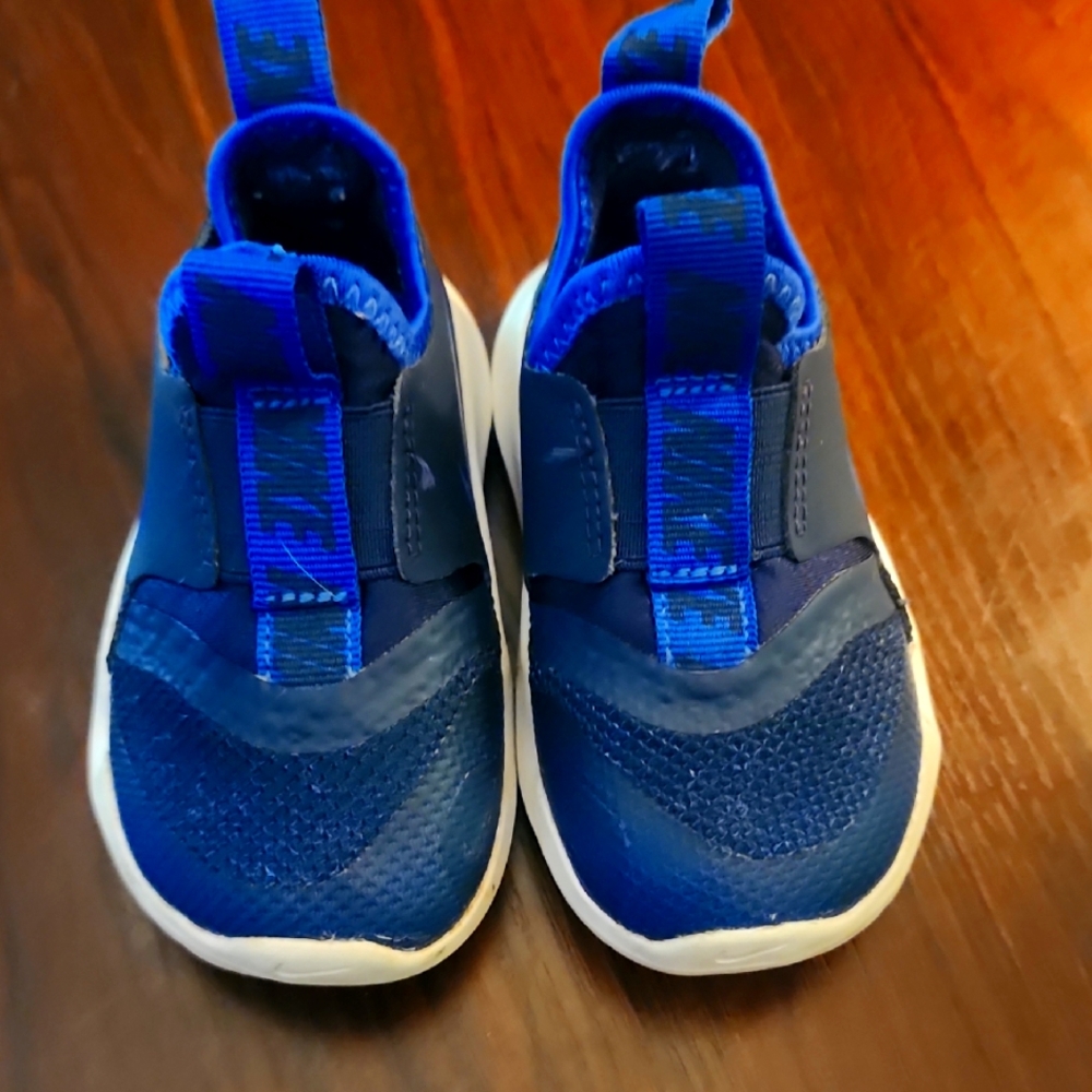 Nike Blue Performance Sneakers with Breathable Mesh